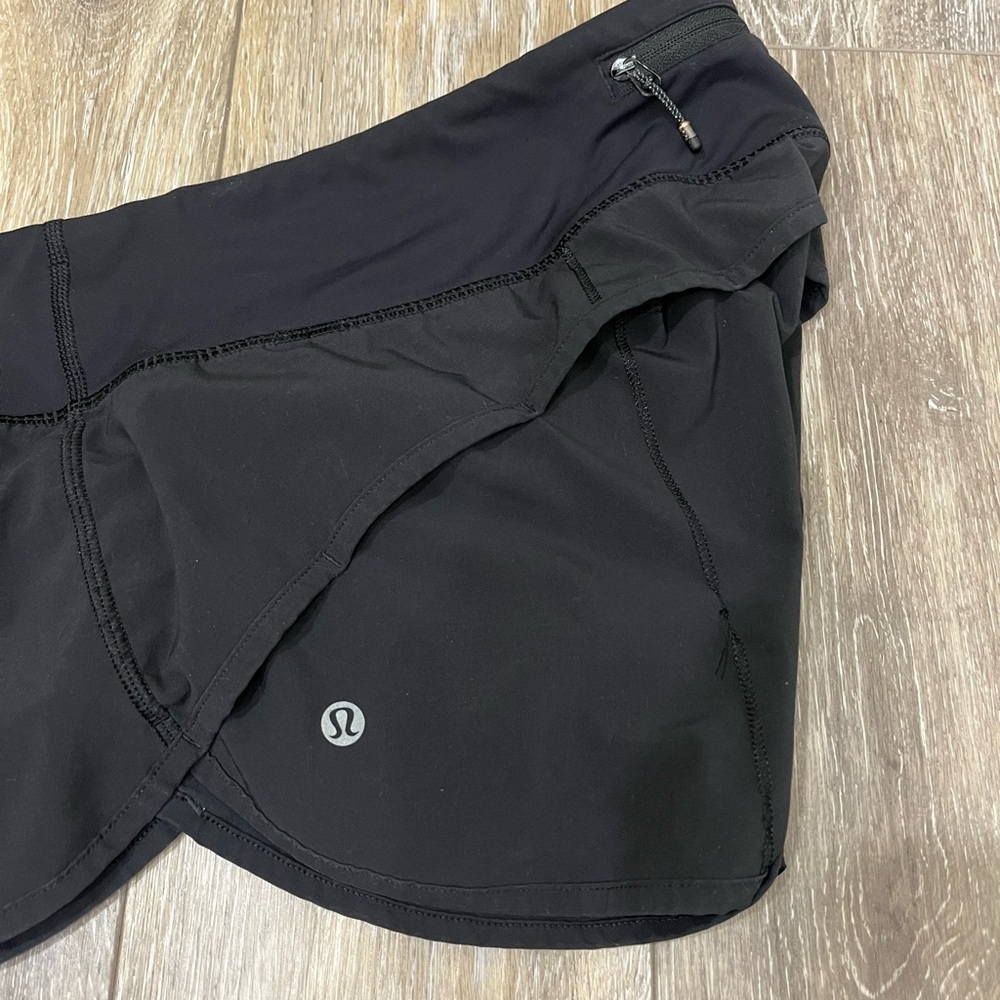 Lululemon Athletica Speed Up Shorts - Picture 4 of 9